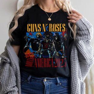 Guns N Roses World Tour 2023 Skull Crossbones American Flag Fan T-Shirt